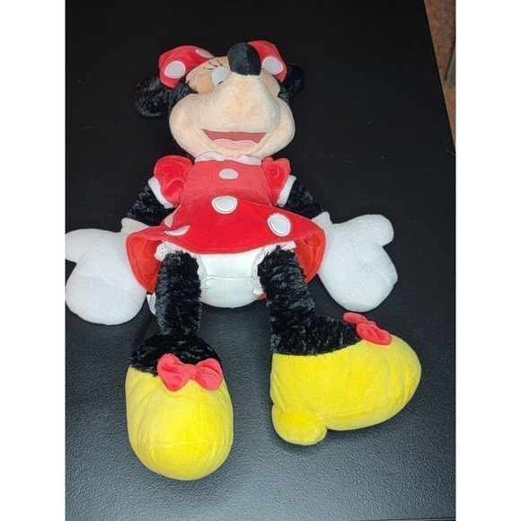 Walt Disney World Minnie Mouse Plush/Red & White Polka Dots/17" Tall - Picture 1 of 5